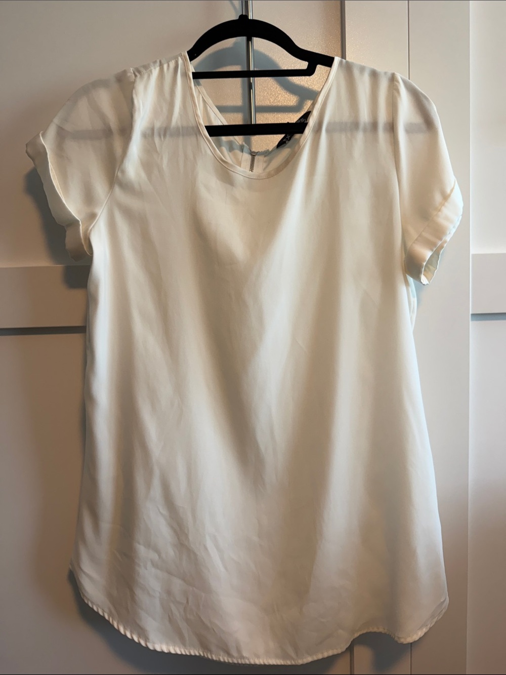Express Cream Short Sleeve Blouse